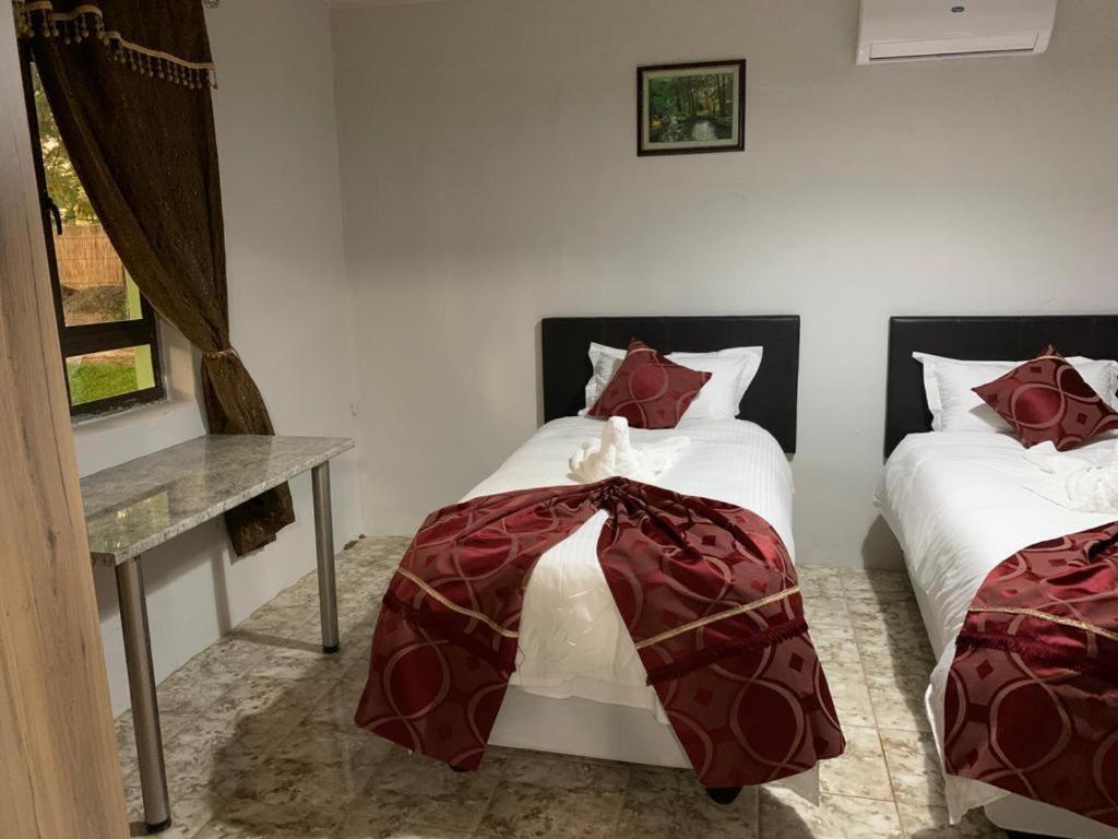 Juda Haus Lodge Katima Mulilo Buitenkant foto