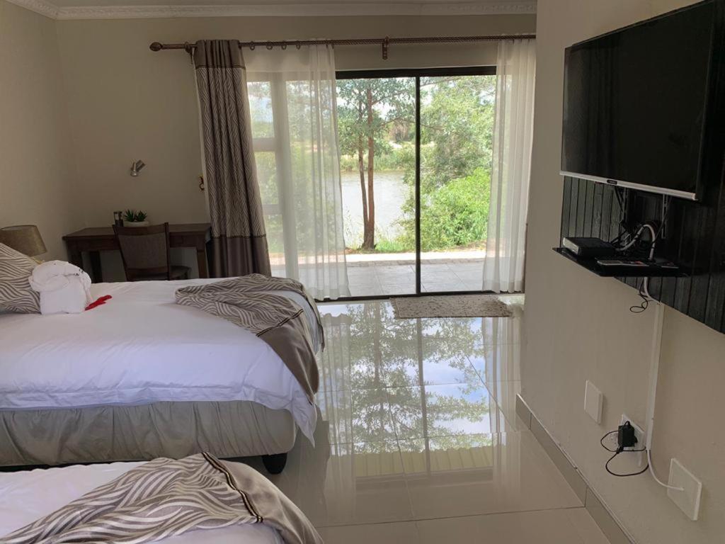 Juda Haus Lodge Katima Mulilo Buitenkant foto